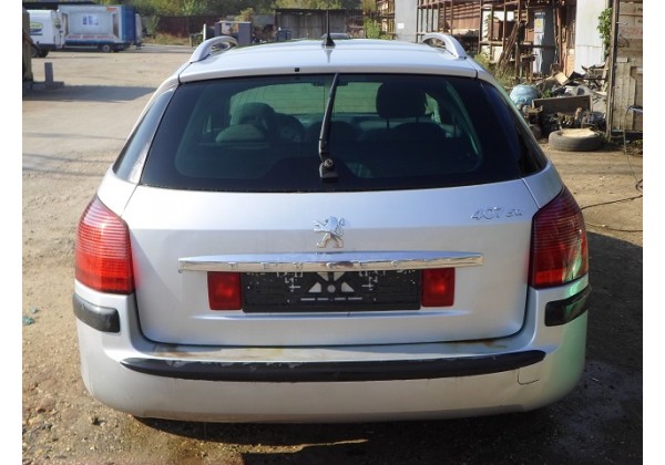 скло кришки багажника Peugeot 407 SW